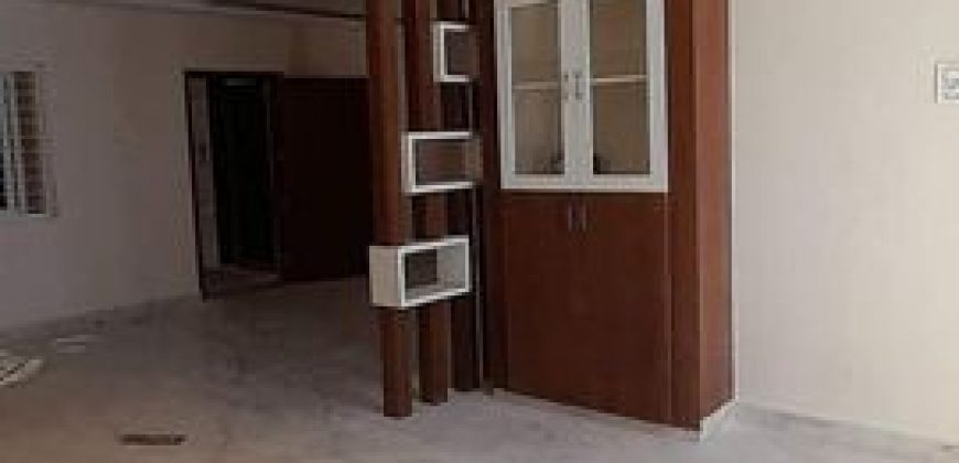 3 BHK deluxe Semifrunished flat for rent near AYYAPPA SOCIETY madhapur